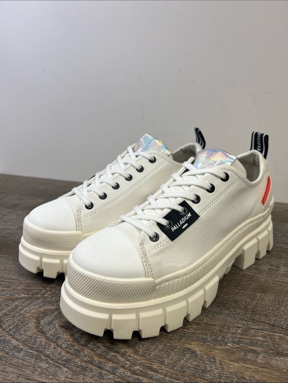Palladium Revolt Lo TX Platform Sneakers White Women’s Size 7.5